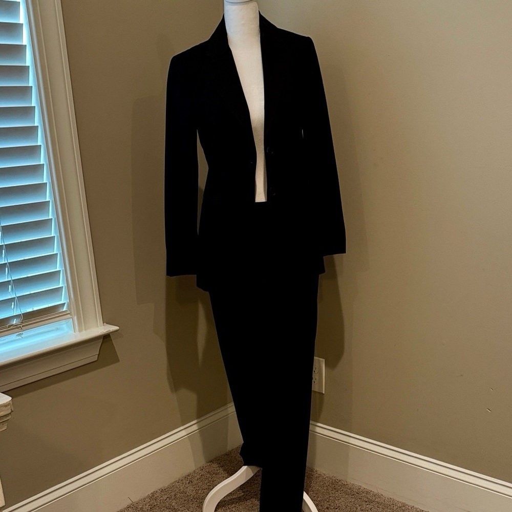 Theory Black Women's black suit with pants size 2